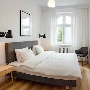 https://centrally-located-island-apartment.gdanskhotel.org